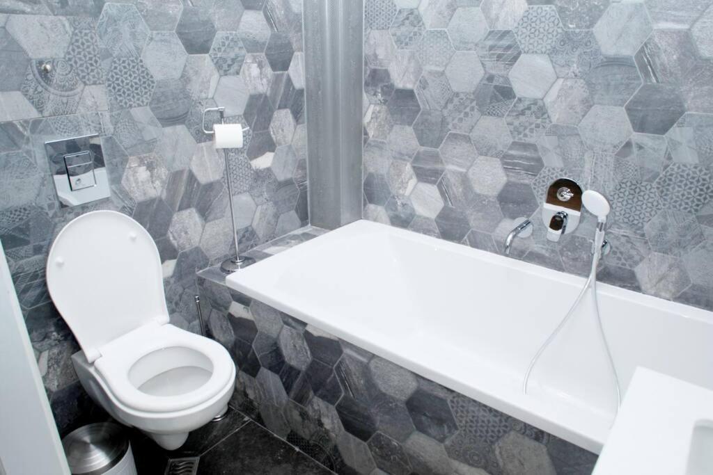 *Citadel* 2Br - City Center София Экстерьер фото
